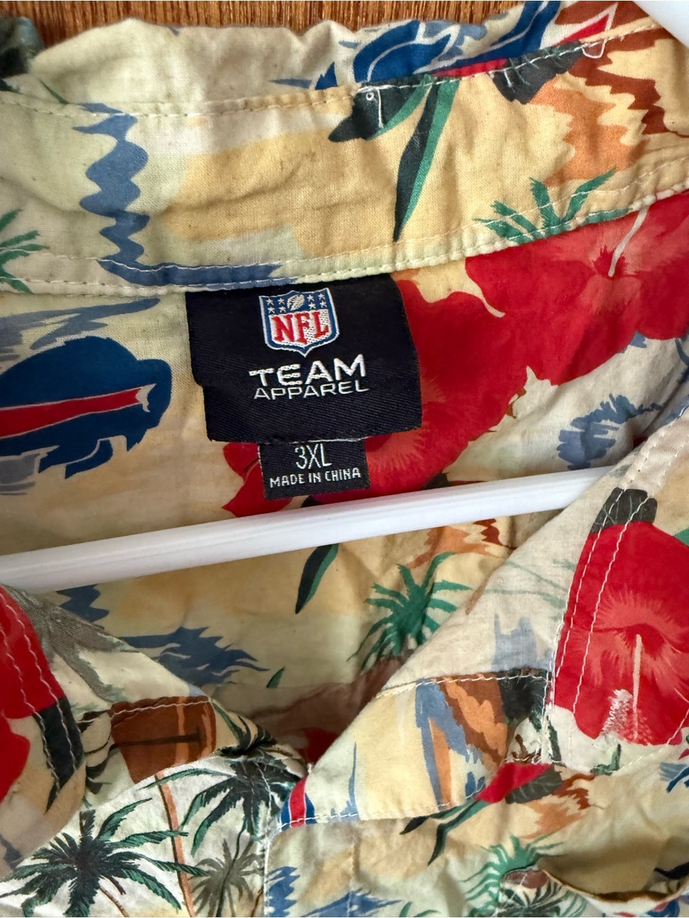 NFL Buffalo Bills Cream Hawaiian Shirt with Red and Blue Floral Print - Picture 3 of 6